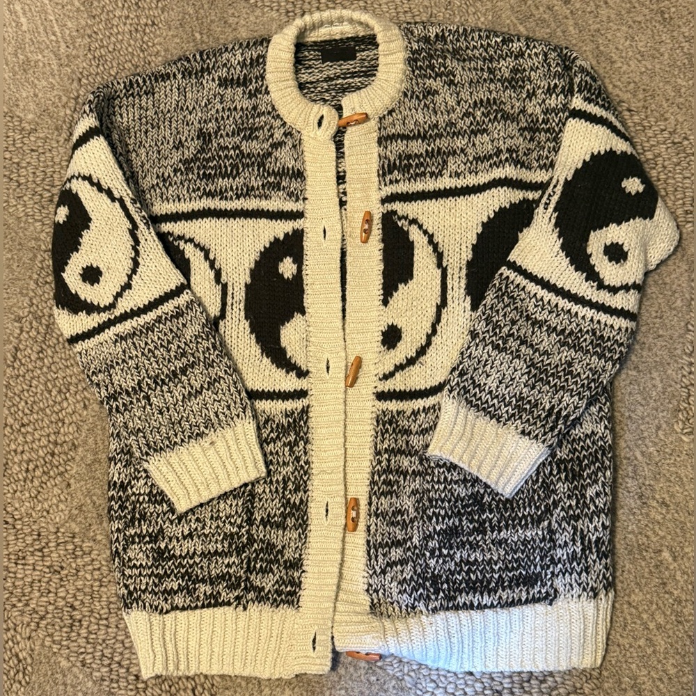 MOTHER The Long Drop Cardigan Yin Yang Print XS Rare Chunky Knit - Picture 11 of 11